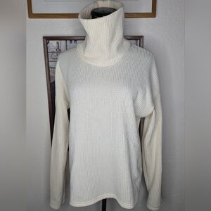 Columbia Women's Cream Chillin Fleece Turtleneck Longsleeve Pullover Size Medium